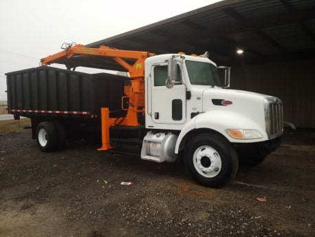 2009 PETERBILT GRAPPLE TRUCK 