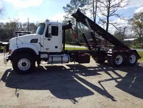 2005 MACK ROLLOFF GOLD DOG